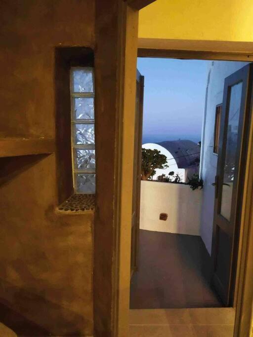 Antoniou Santorini Luxury Home Fira  Exterior photo